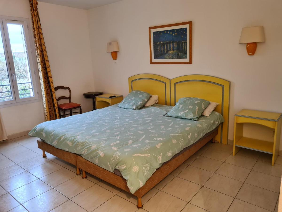 Villa Joli Mazet Provencal De Camargue Arlés Exterior foto