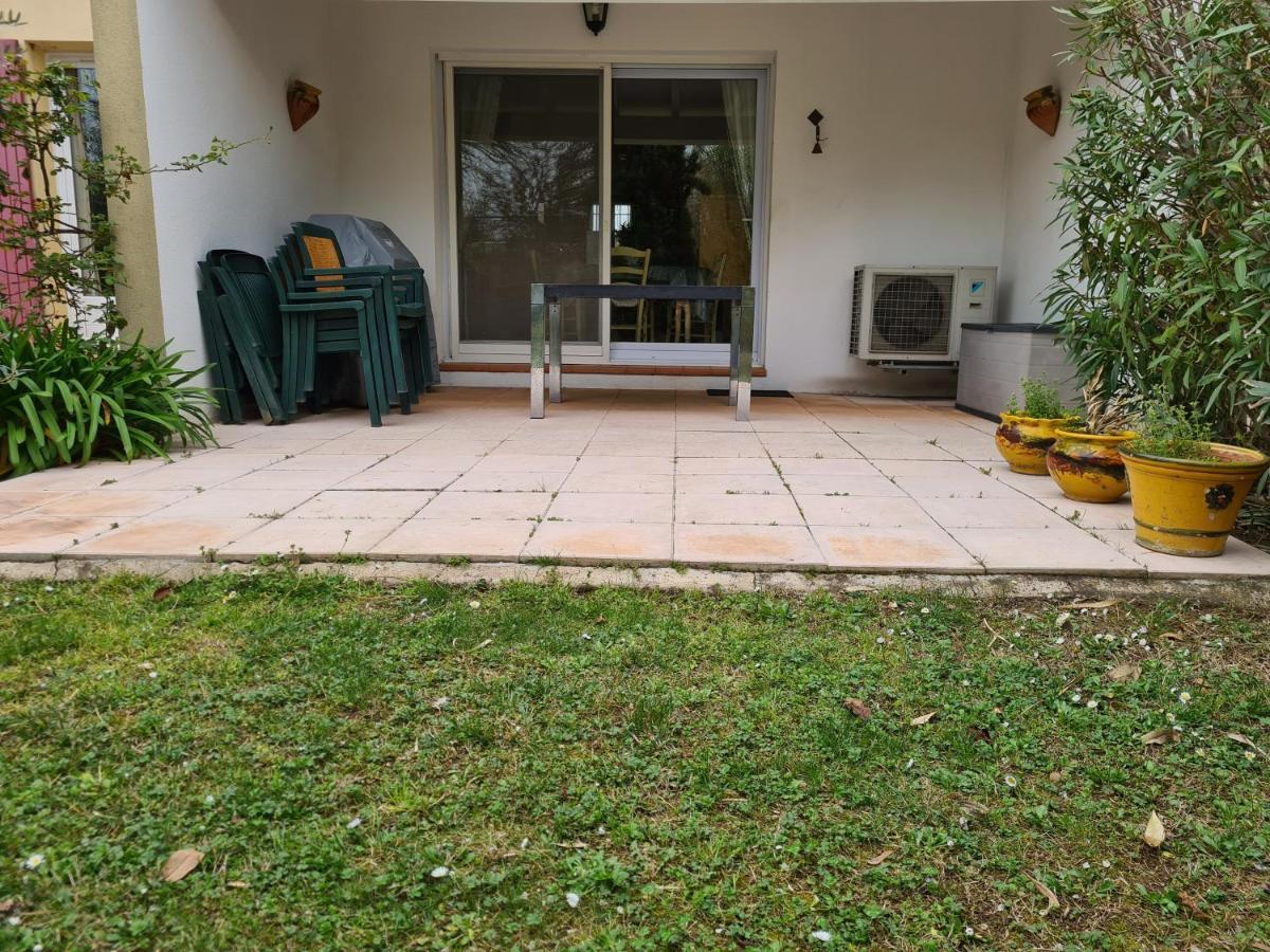 Villa Joli Mazet Provencal De Camargue Arlés Exterior foto